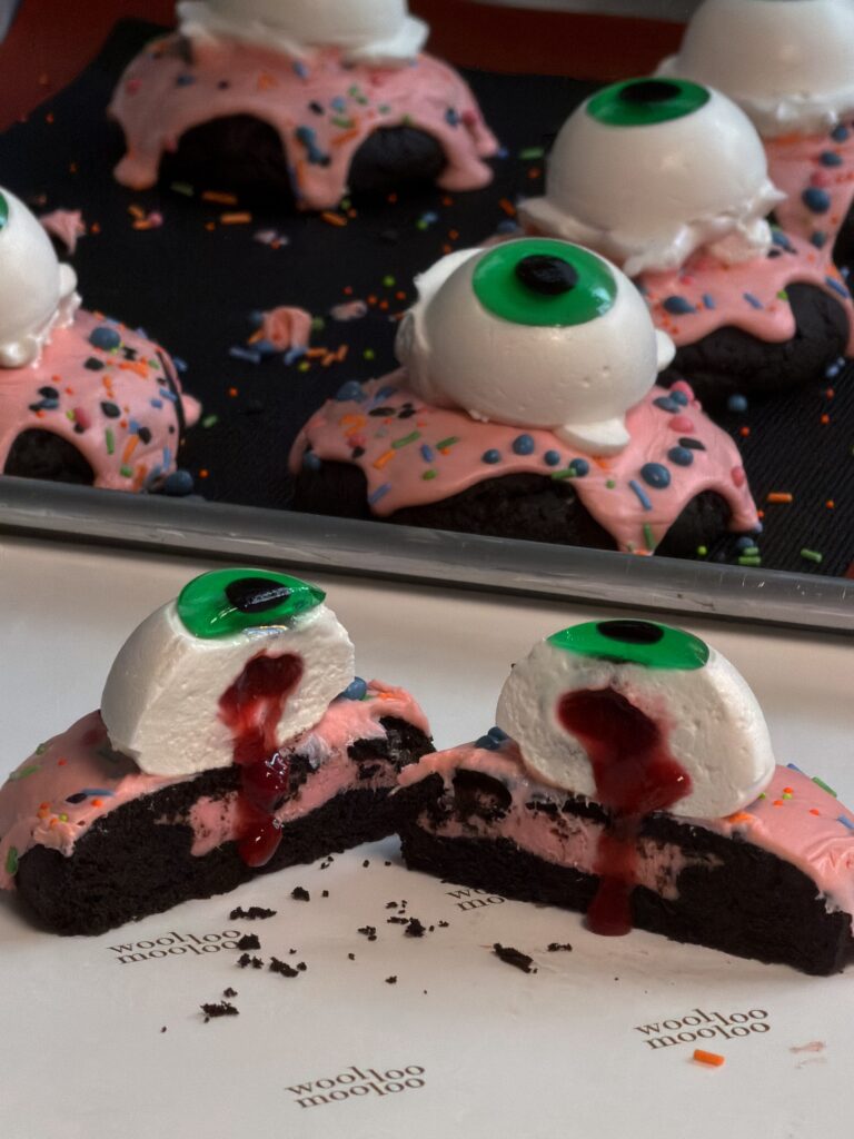 Eyeball Cookie
